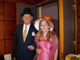Défilé de chapeaux et accessoires